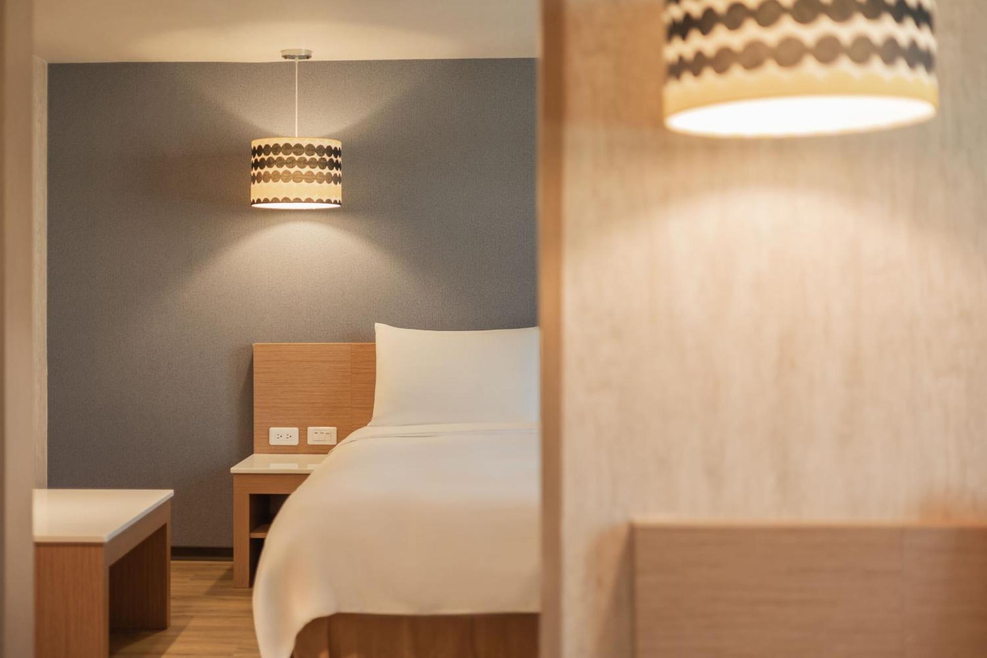 Kindness Hotel - Tainan Chihkan Tower Pokój zdjęcie