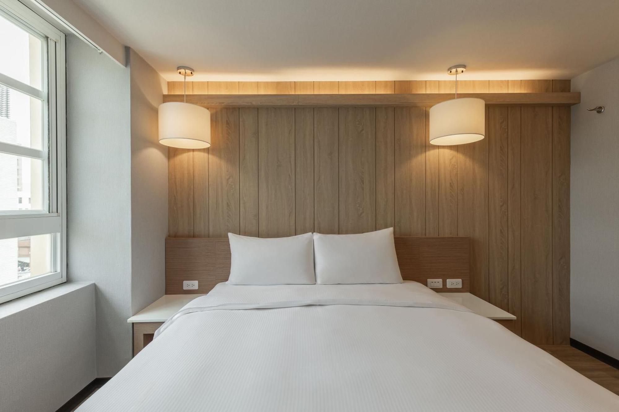 Kindness Hotel - Tainan Chihkan Tower Pokój zdjęcie