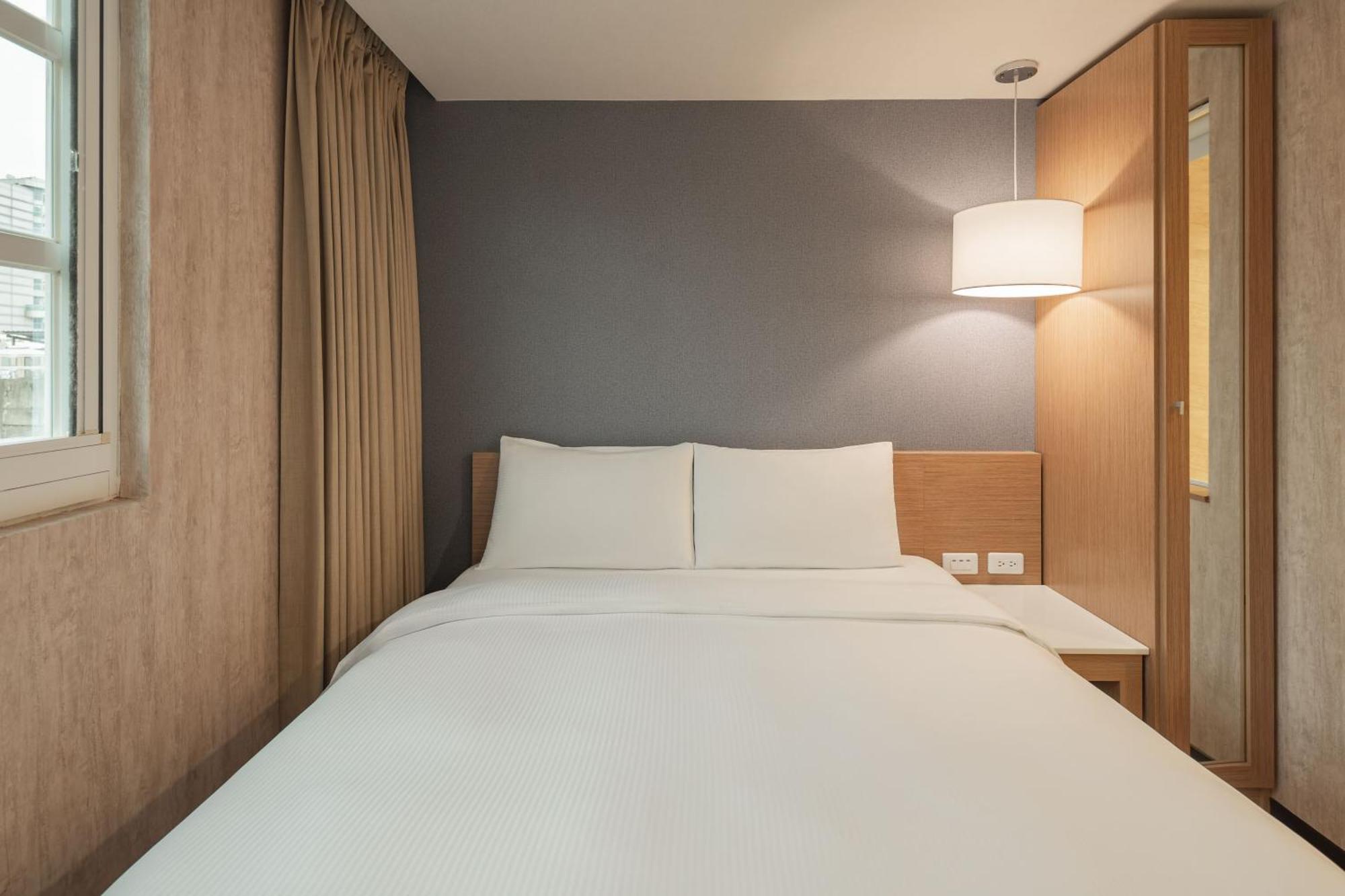 Kindness Hotel - Tainan Chihkan Tower Pokój zdjęcie